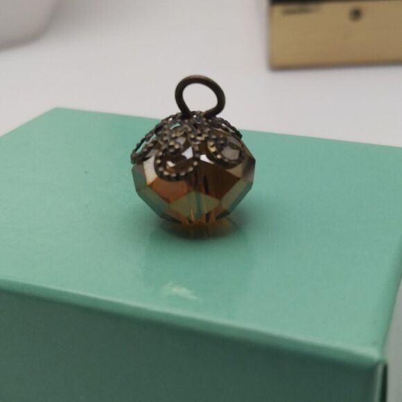 Champagne cranberry faceted Edwardian style charm - Picture 2 of 2